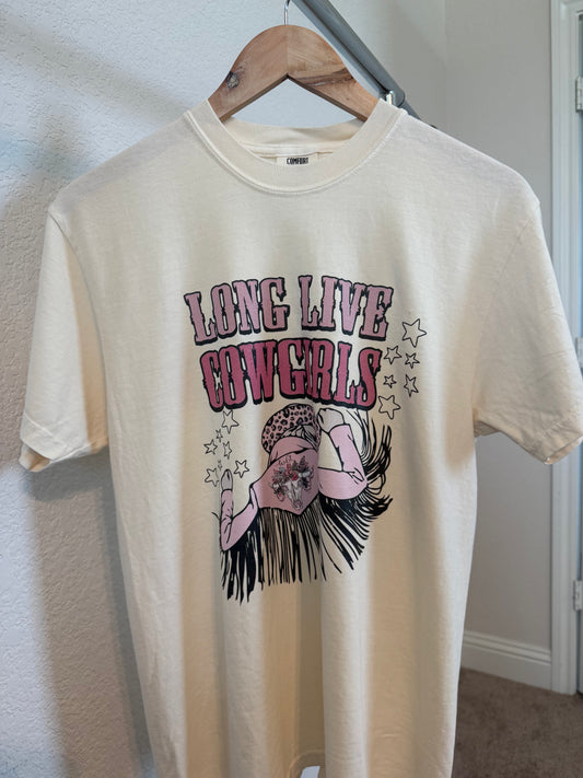 LONG LIVE COWGIRLS TEE
