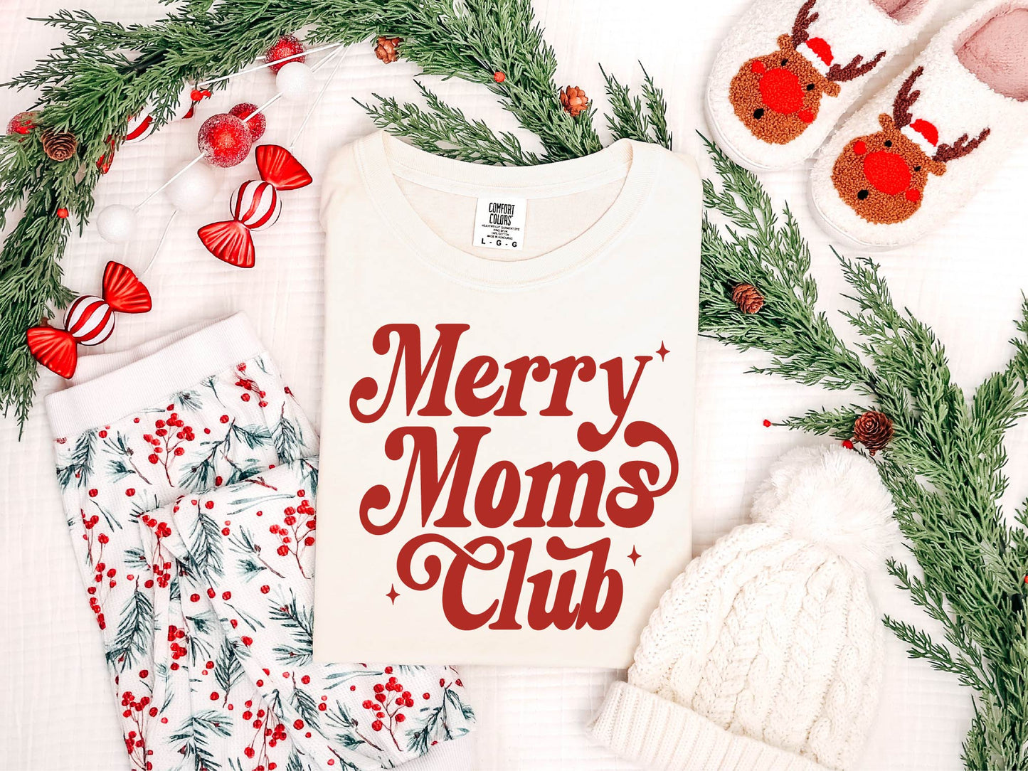 MERRY MOMS CLUB TEE